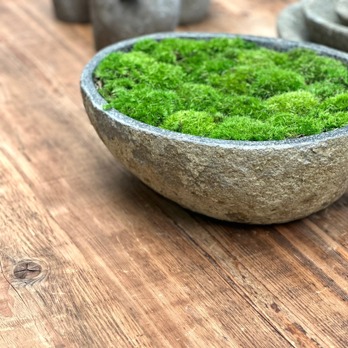 Riverstone-Schale aus Naturstein als Pflanzschale