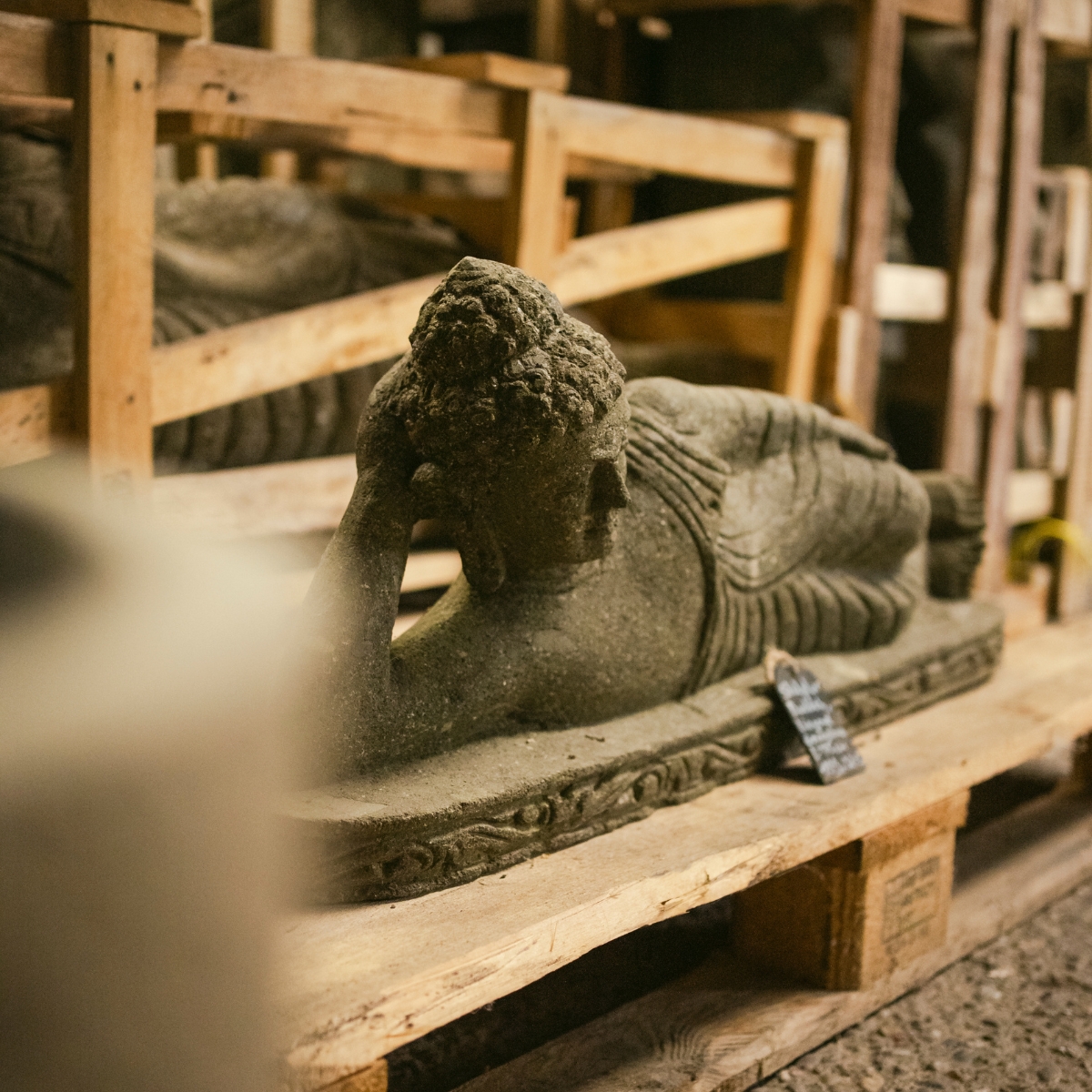 Liegende Buddha Skulptur
