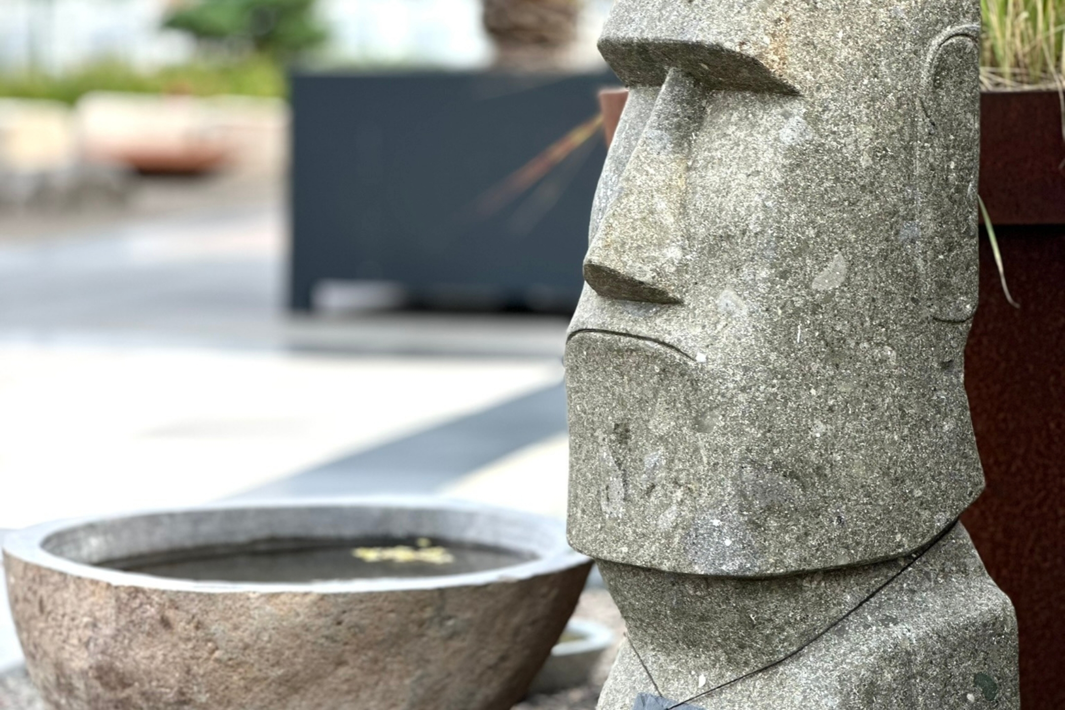 Charaktervolle Skulptur aus Naturstein