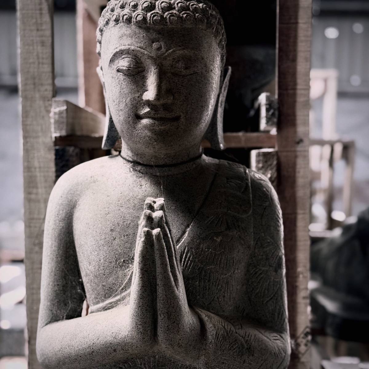 Buddha Skulptur aus Naturstein