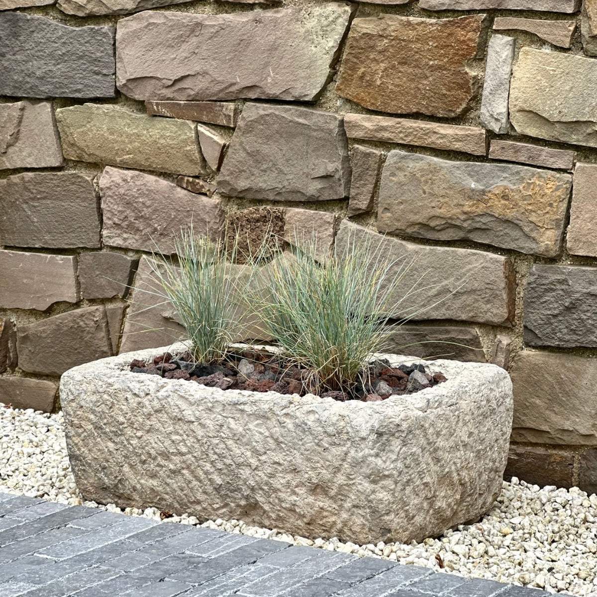 Eckiges Pflanzgefäß aus Naturstein Soulplanter®