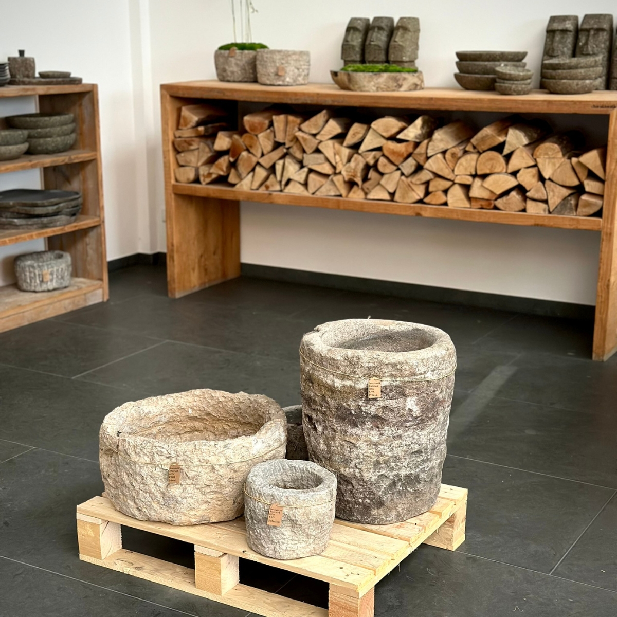 Runder Soulplanter® als Naturstein Pflanzgefäß
