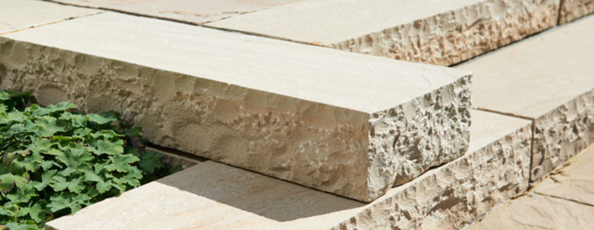 Blockstufen Struktura
