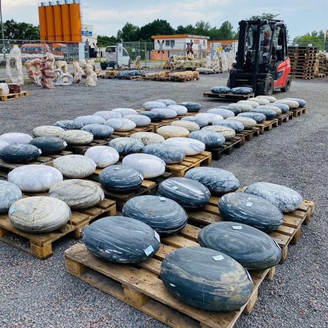 Charcoal Architekturfindling
