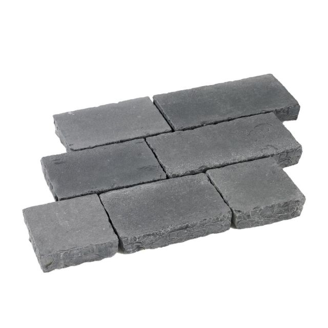 TIVO® Olive Black Drivestone Plaza