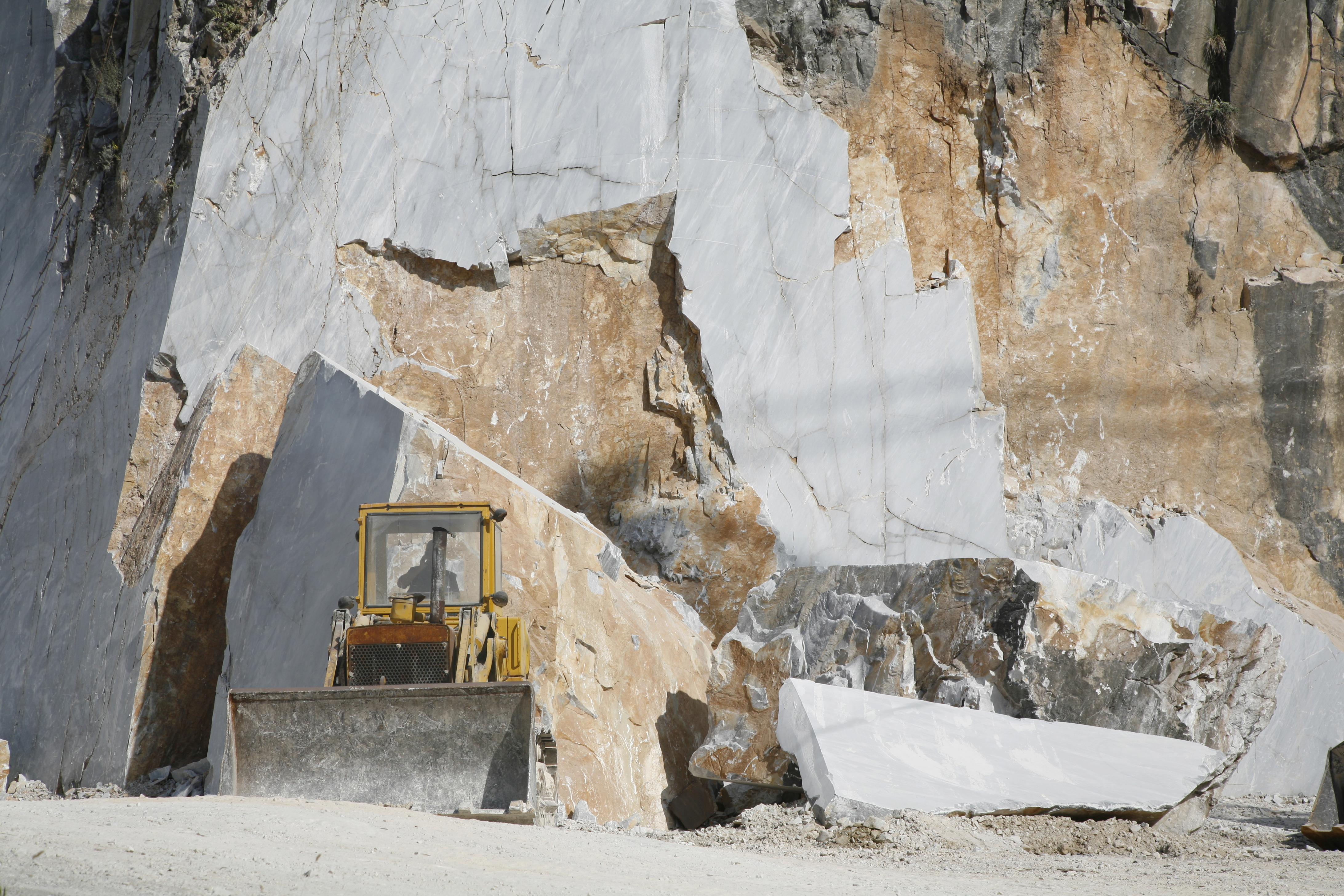 Aktion Naturstein und Feinsteinzeug